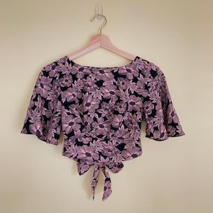LAST CALL • ECWO • MISS SELFRIDGE Cropped Flutter Sleeve Floral Top
